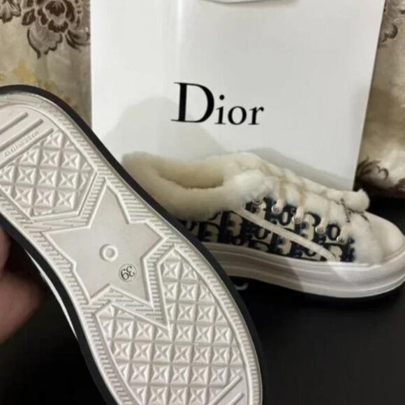 Walk'n'Dior Platform Sneaker - Picture 4 of 5